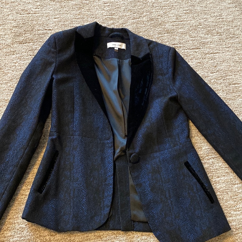 John and Jenn tuxedo blazer